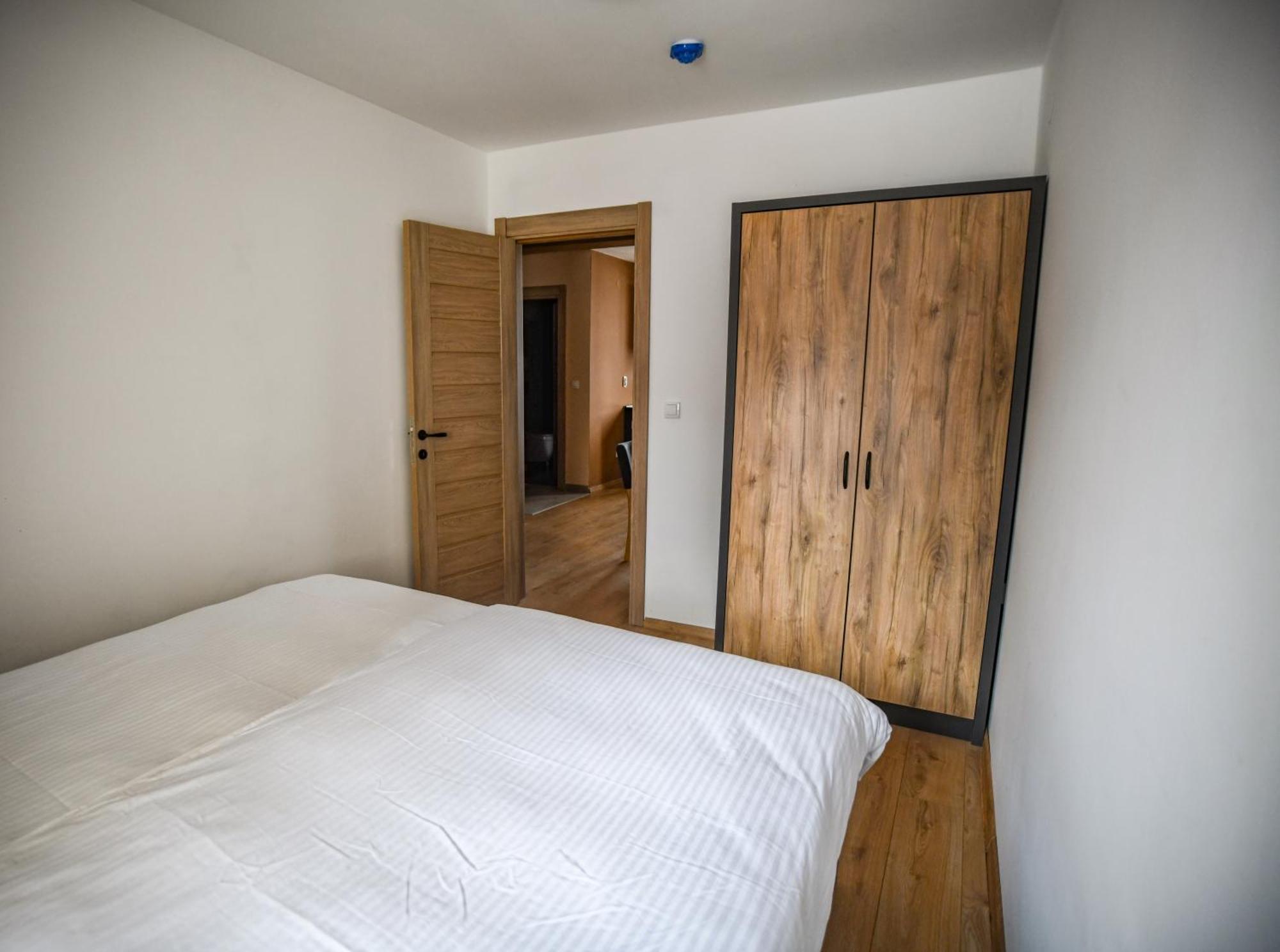 Apartments And Rooms Max-Well Jahorina Exterior photo