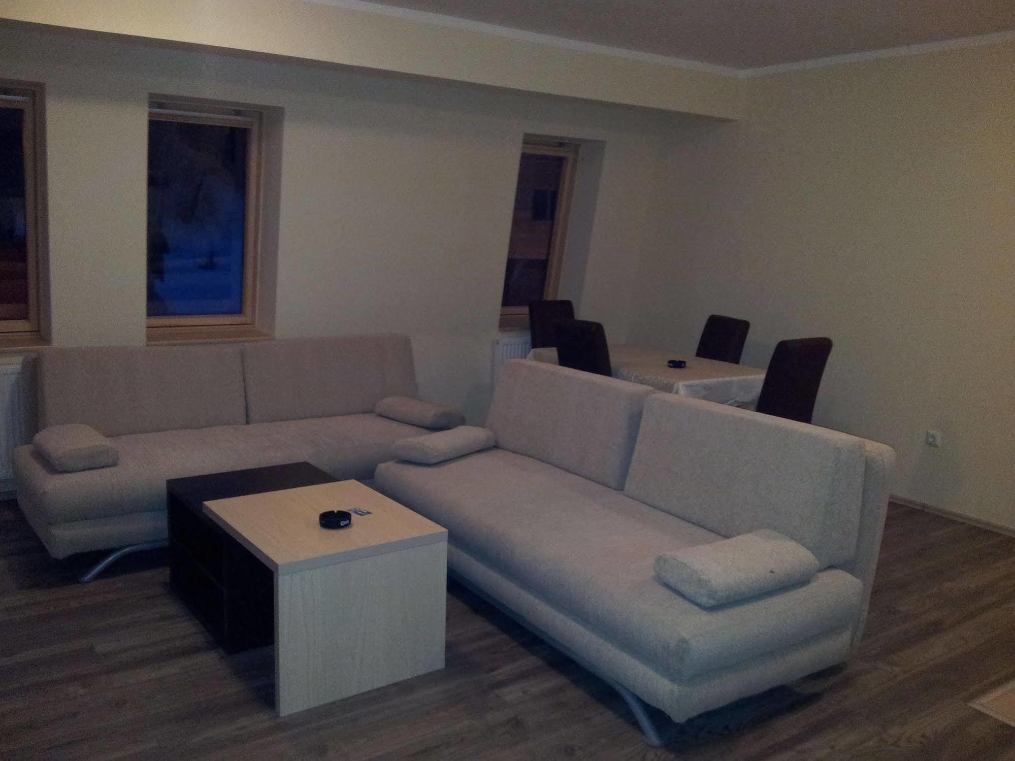 Apartments And Rooms Max-Well Jahorina Exterior photo